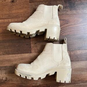 Steve Madden Cream Ankle Booties